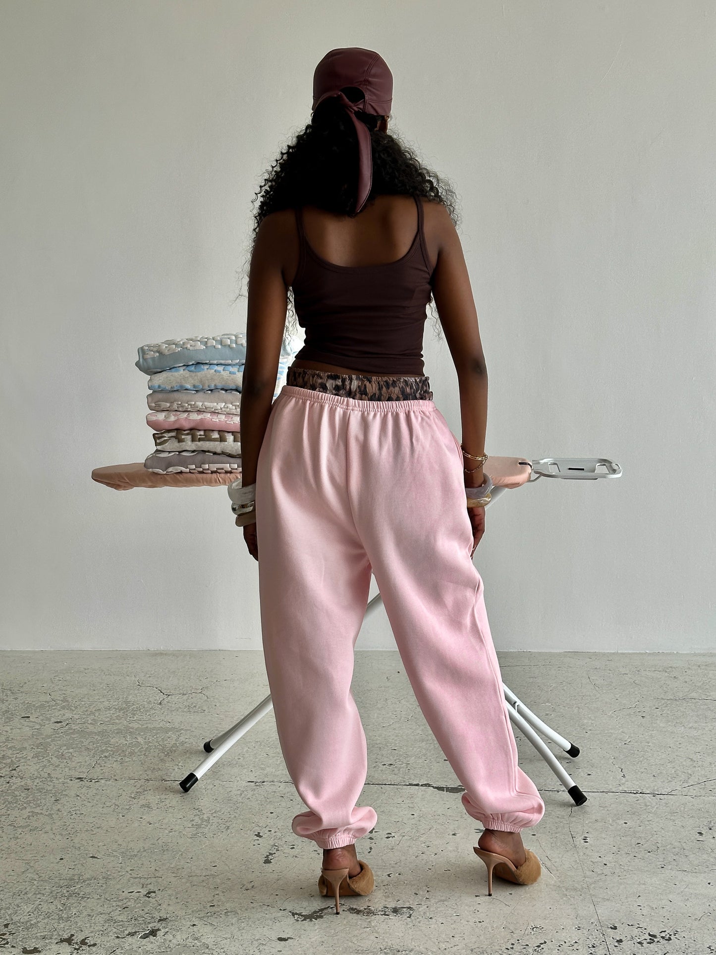 DISTORT SWEATPANTS - Pink