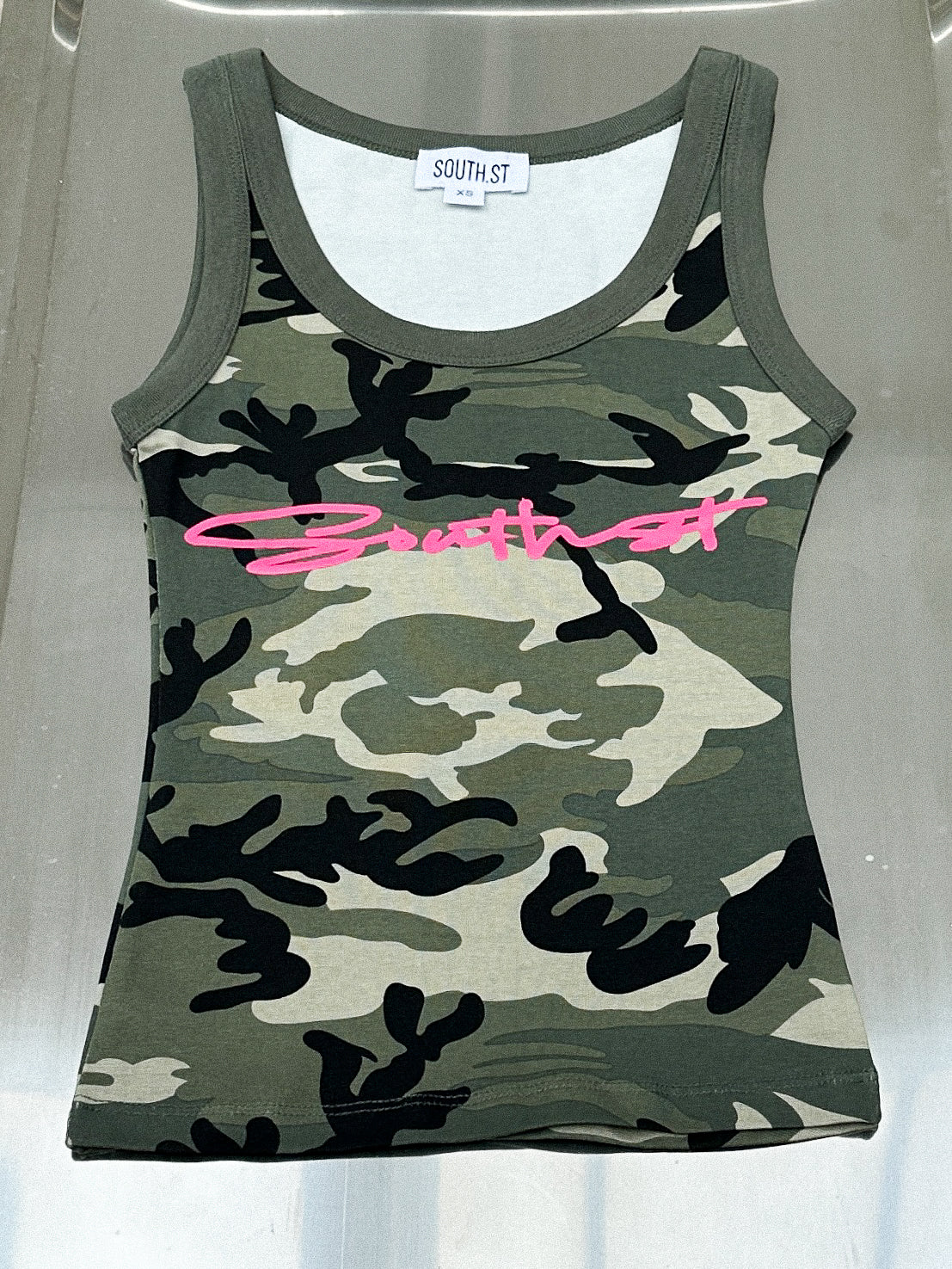 SST CAMO TANK