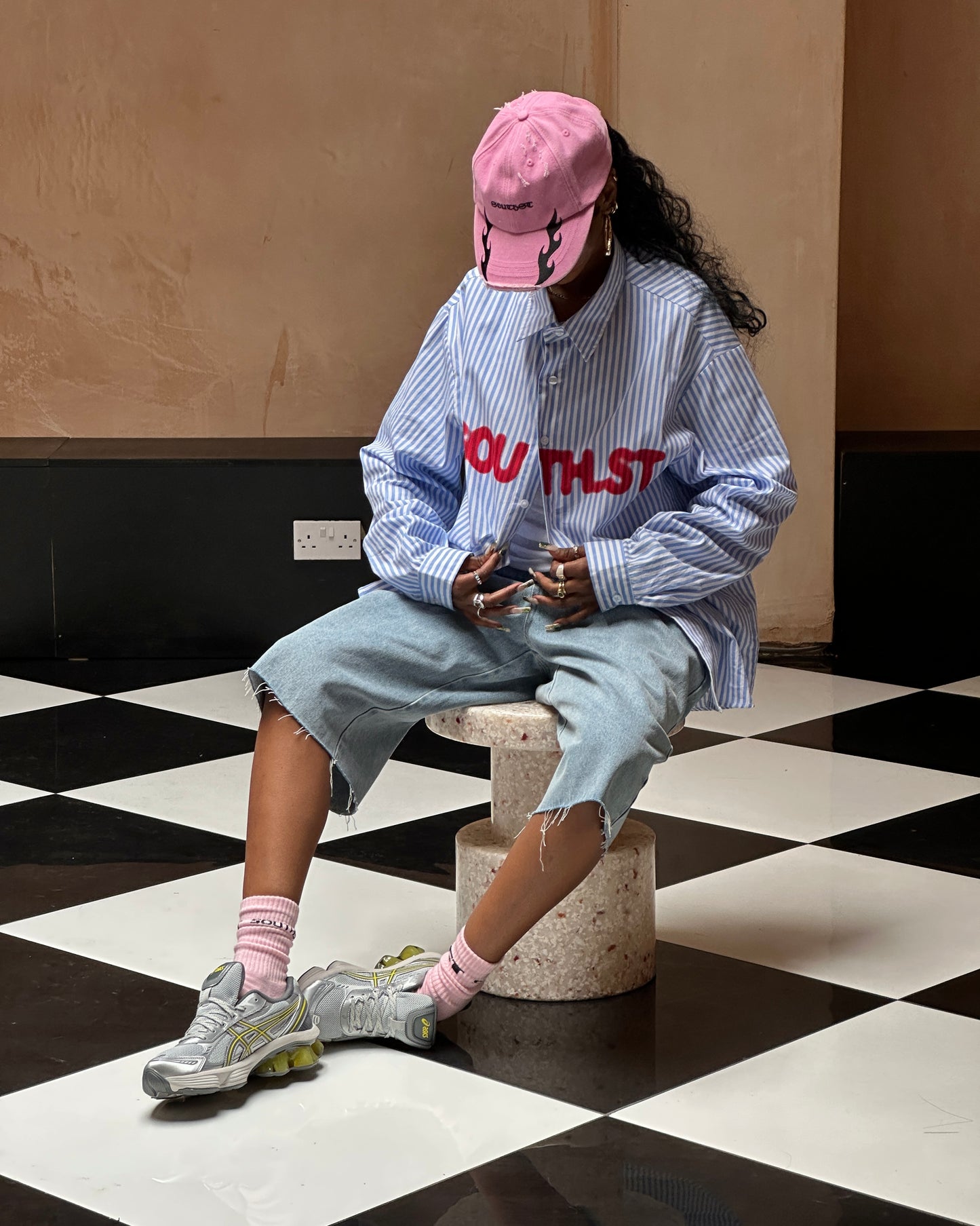 PIN STRIPE LOGO SHIRT