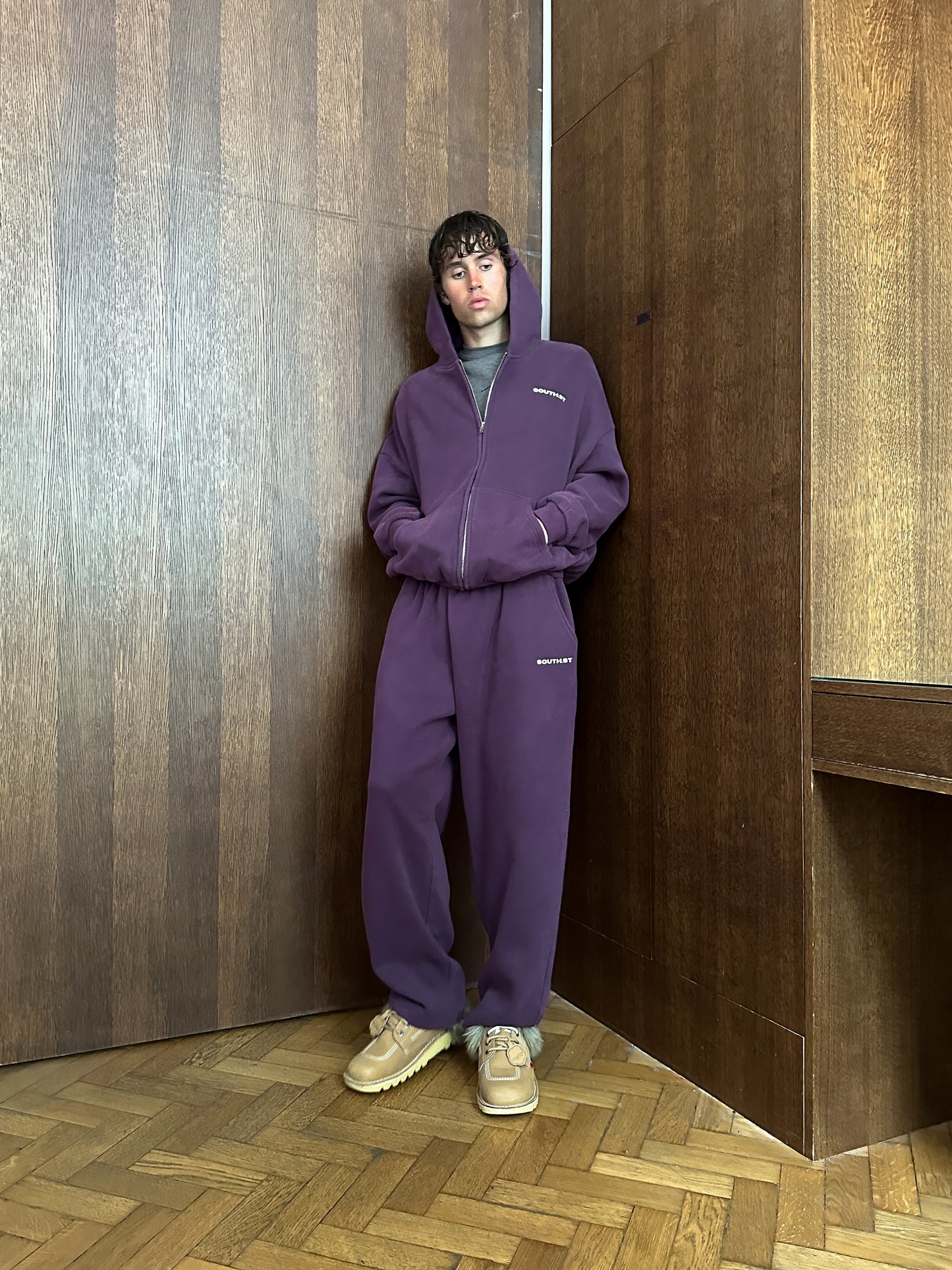 SIGNATURE HOODY - Plum