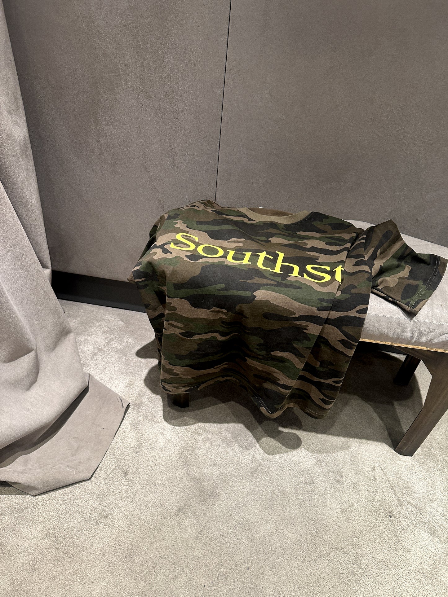 SST CAMO TEE