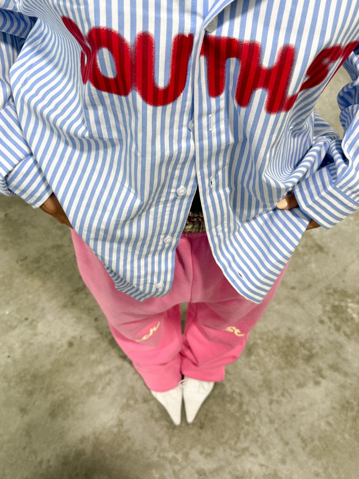 PIN STRIPE LOGO SHIRT