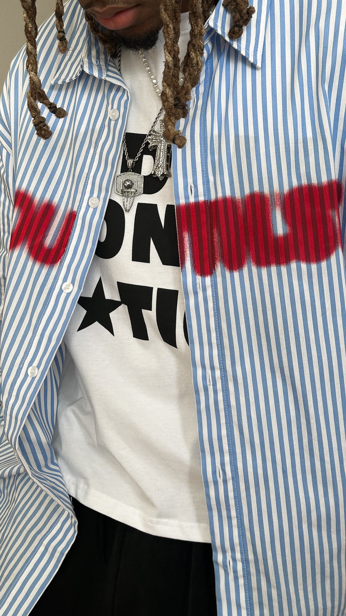 PIN STRIPE LOGO SHIRT