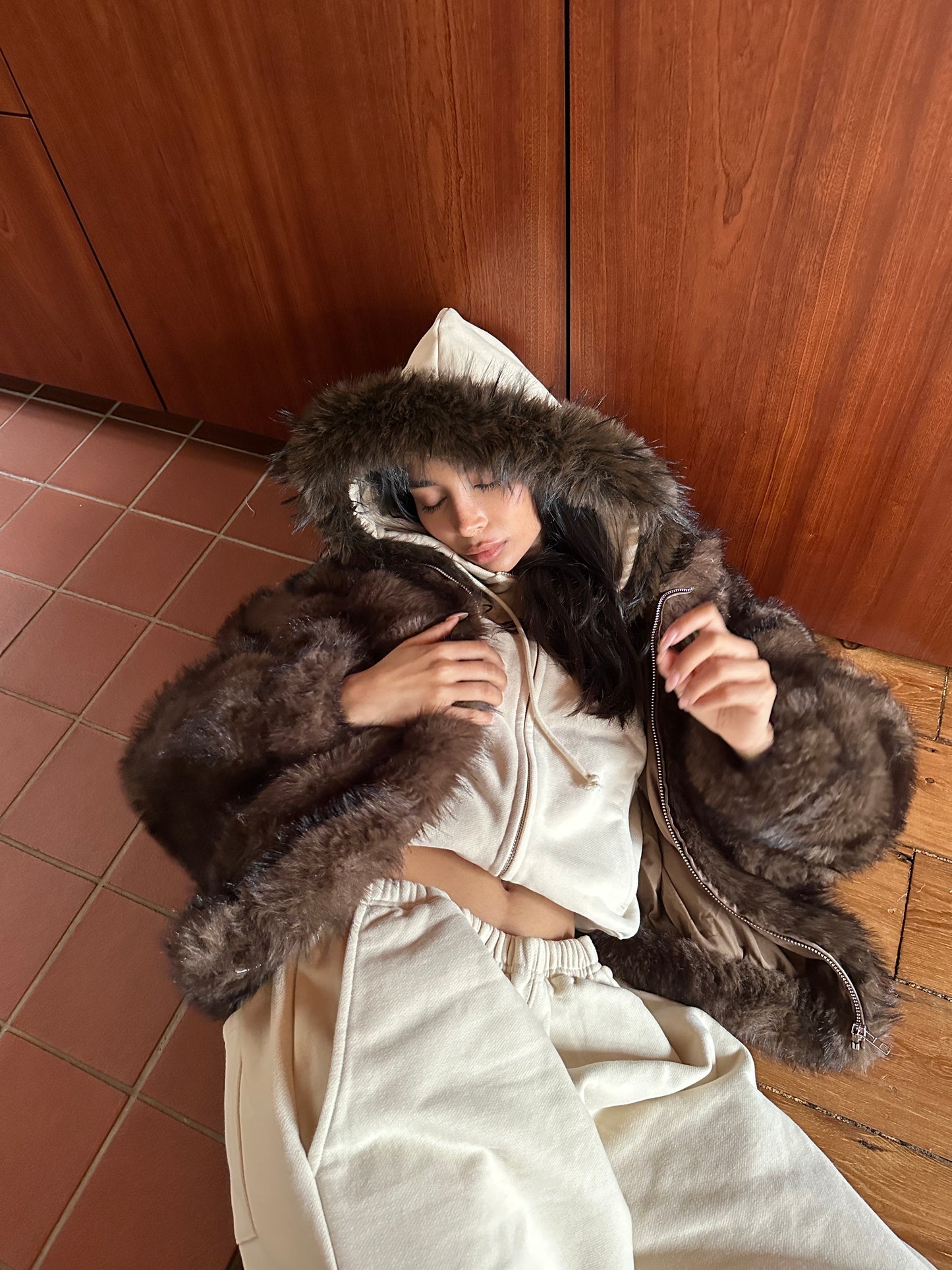 AW FUR TRIM SHRUNKEN HOODY