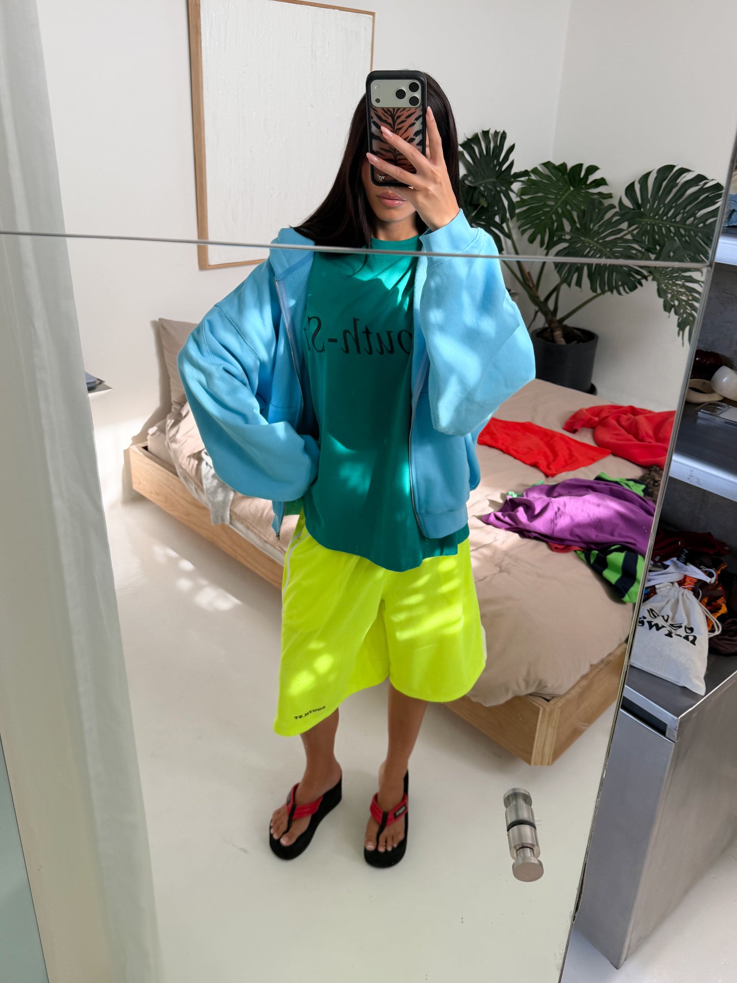 SST MESH SHORTS- Neon