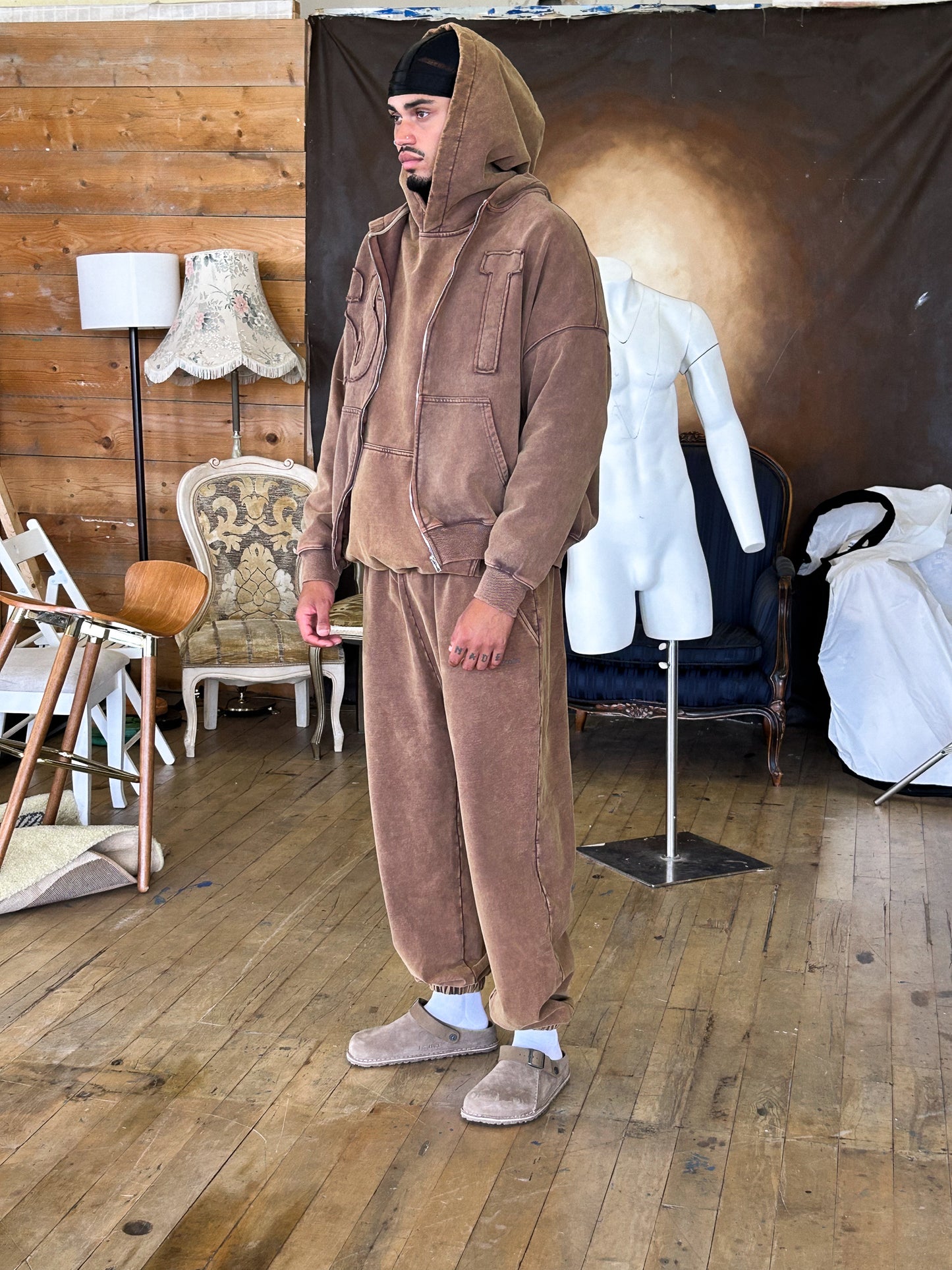 VINTAGE SWEATPANTS - Washed Brown