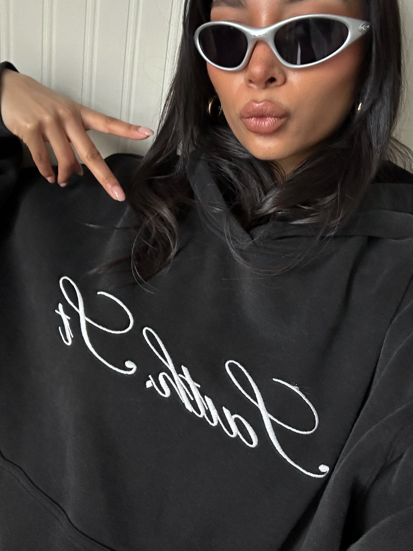SST SCRIPT HOODY - Washed Black