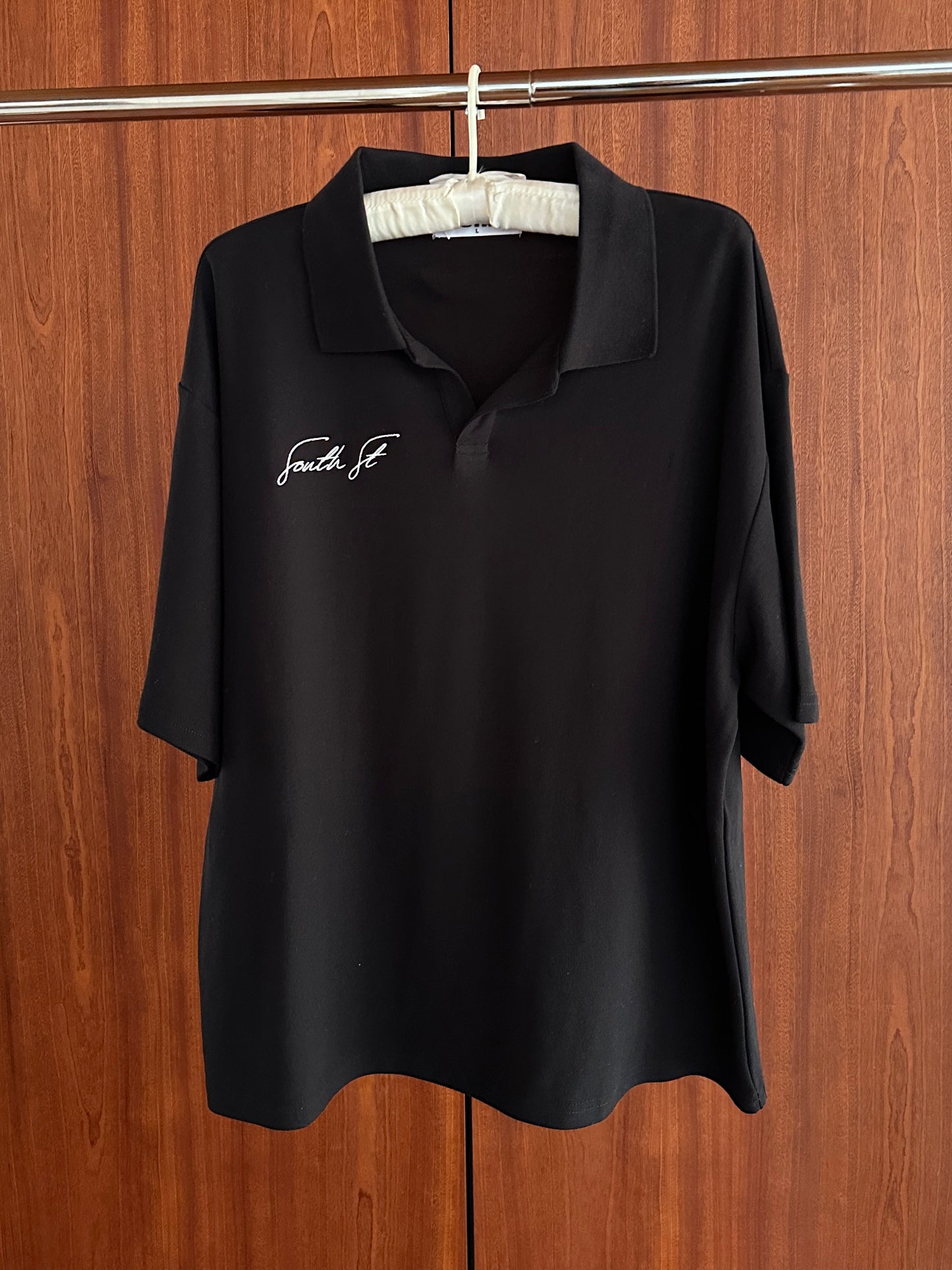 AW SIGNATURE POLO TEE