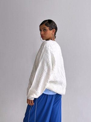 "FIRST CLASS" KNIT SWEATER - White