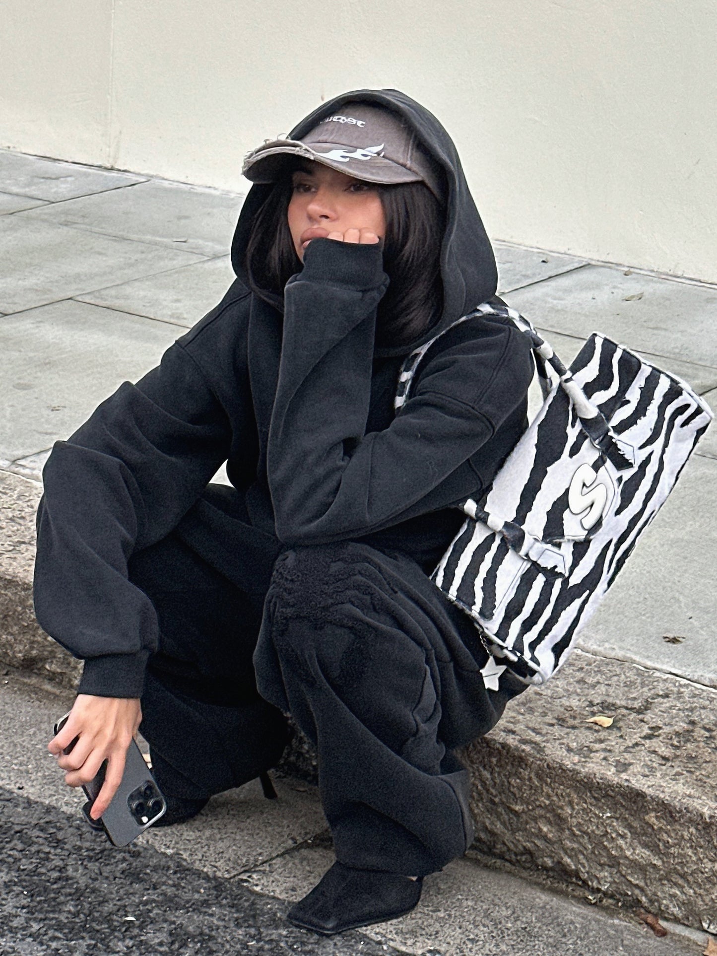 STING HOODY - Washed Black