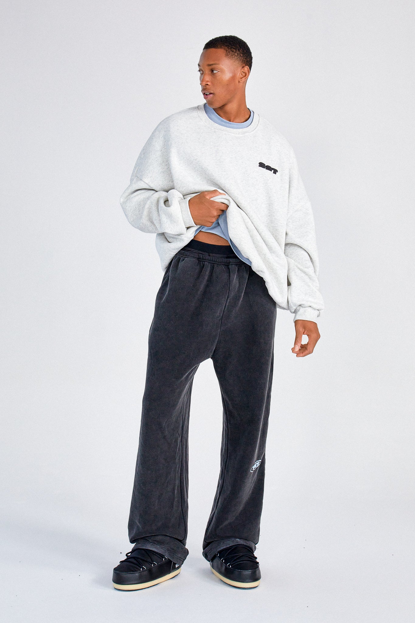 SUNDAY STRAIGHT LEG SWEATPANTS - Washed Black