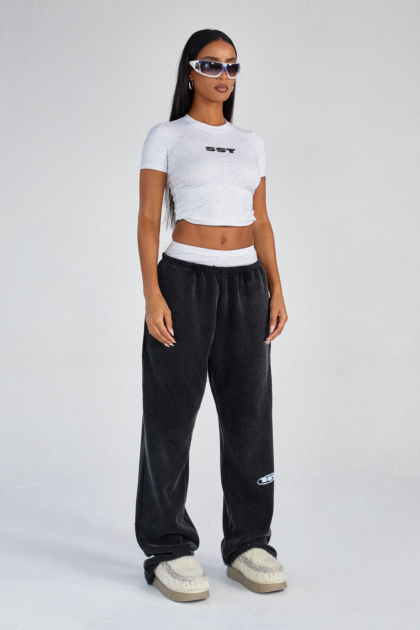 SUNDAY STRAIGHT LEG SWEATPANTS - Washed Black