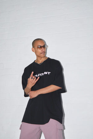 "UNIVERSE" TEE - Black